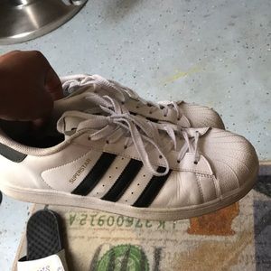 Adidas superstars